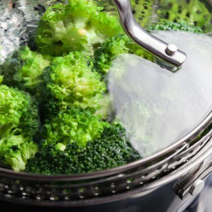 steamed broocoli